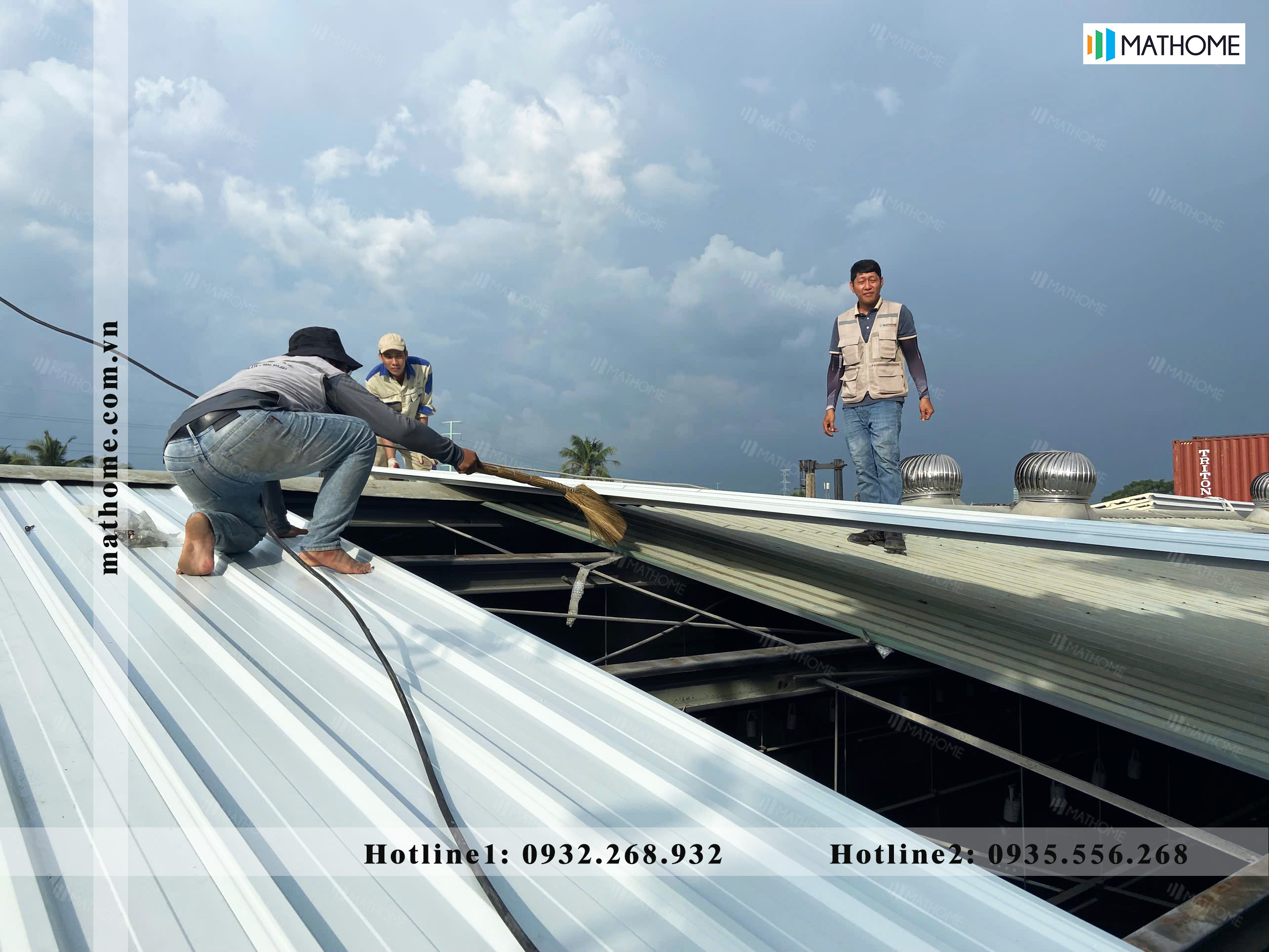 Lợp mái showroom nội thất Lợp mái showroom nội thất