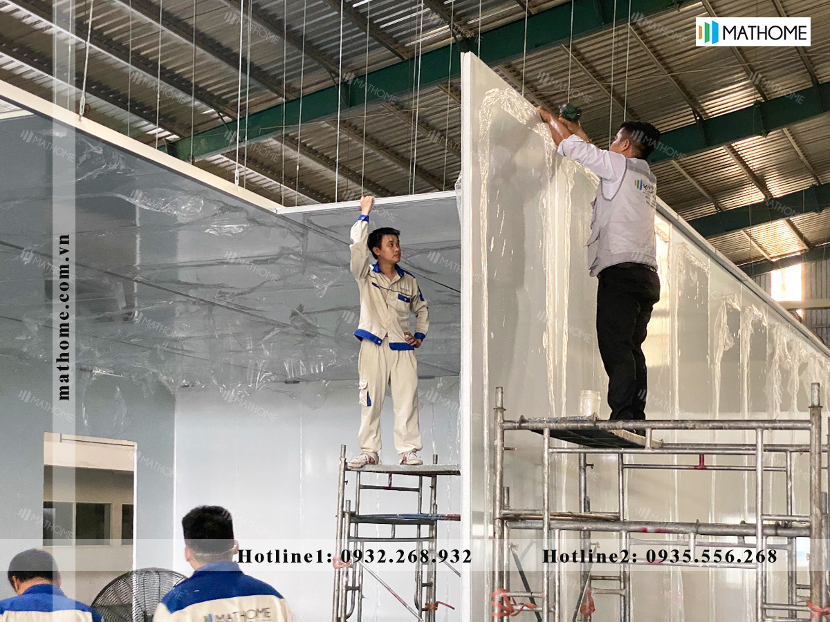 thi-cong-panel-cach-nhiet