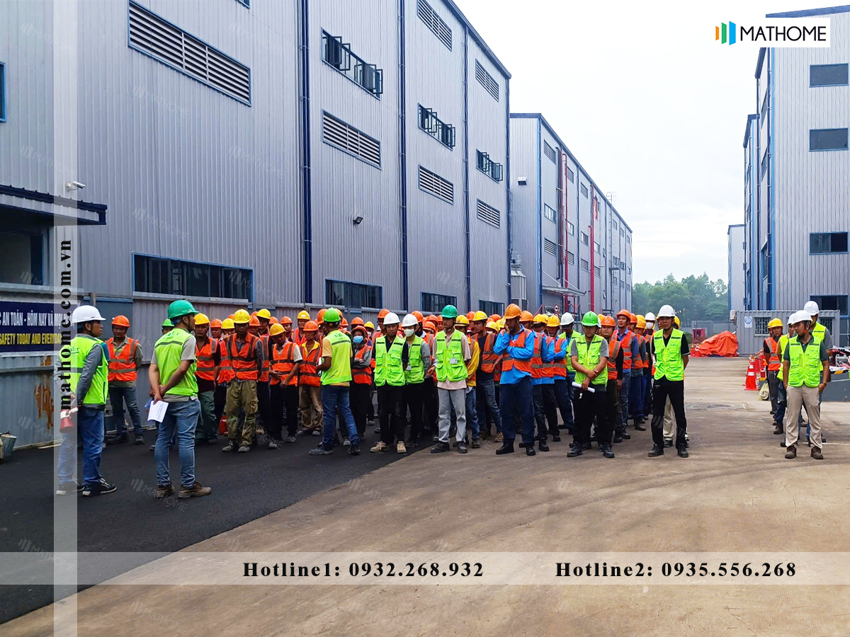 thi-cong-tam-panel thi-cong-tam-panel