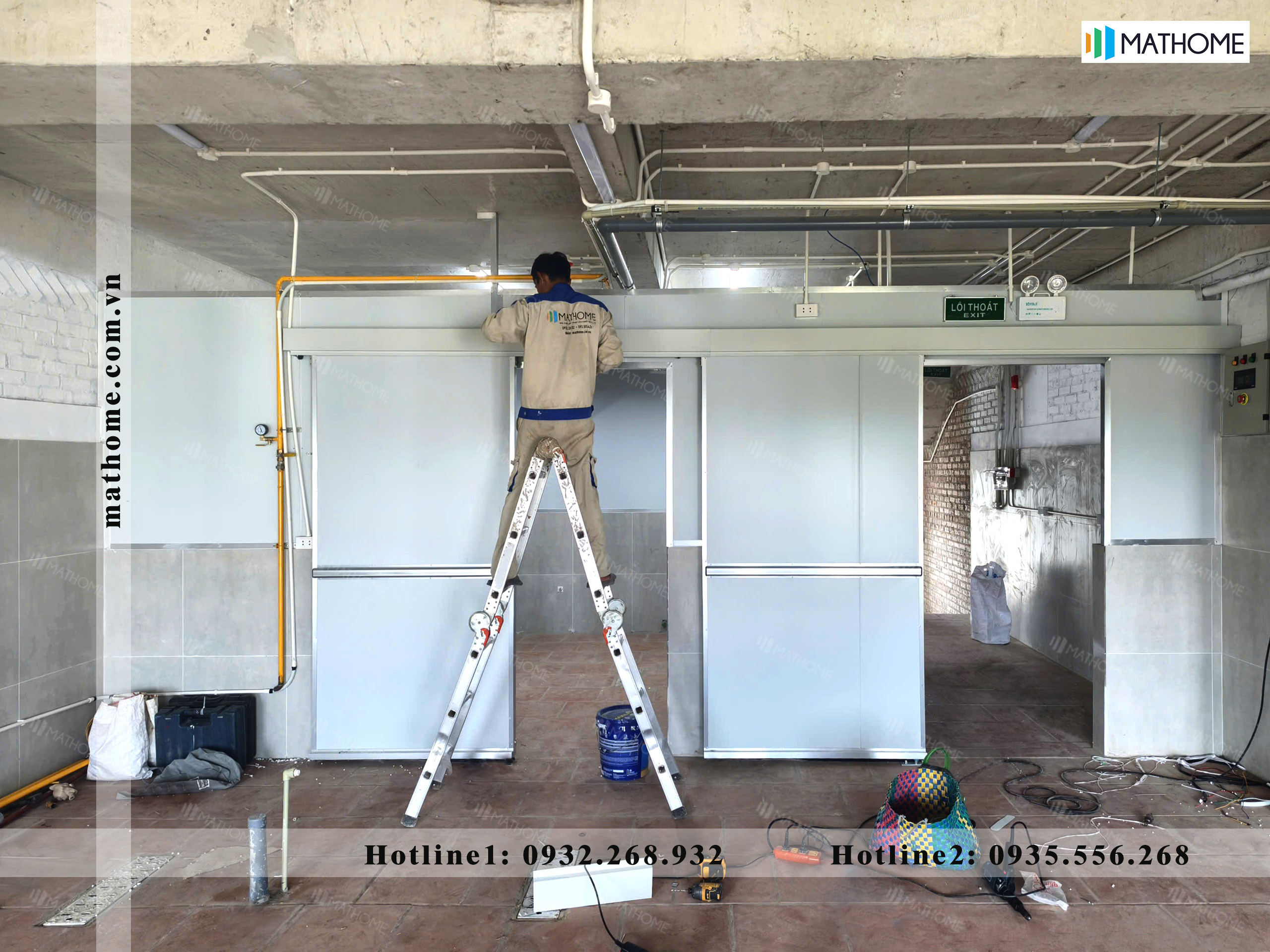 thi-cong-bep-trung-tam