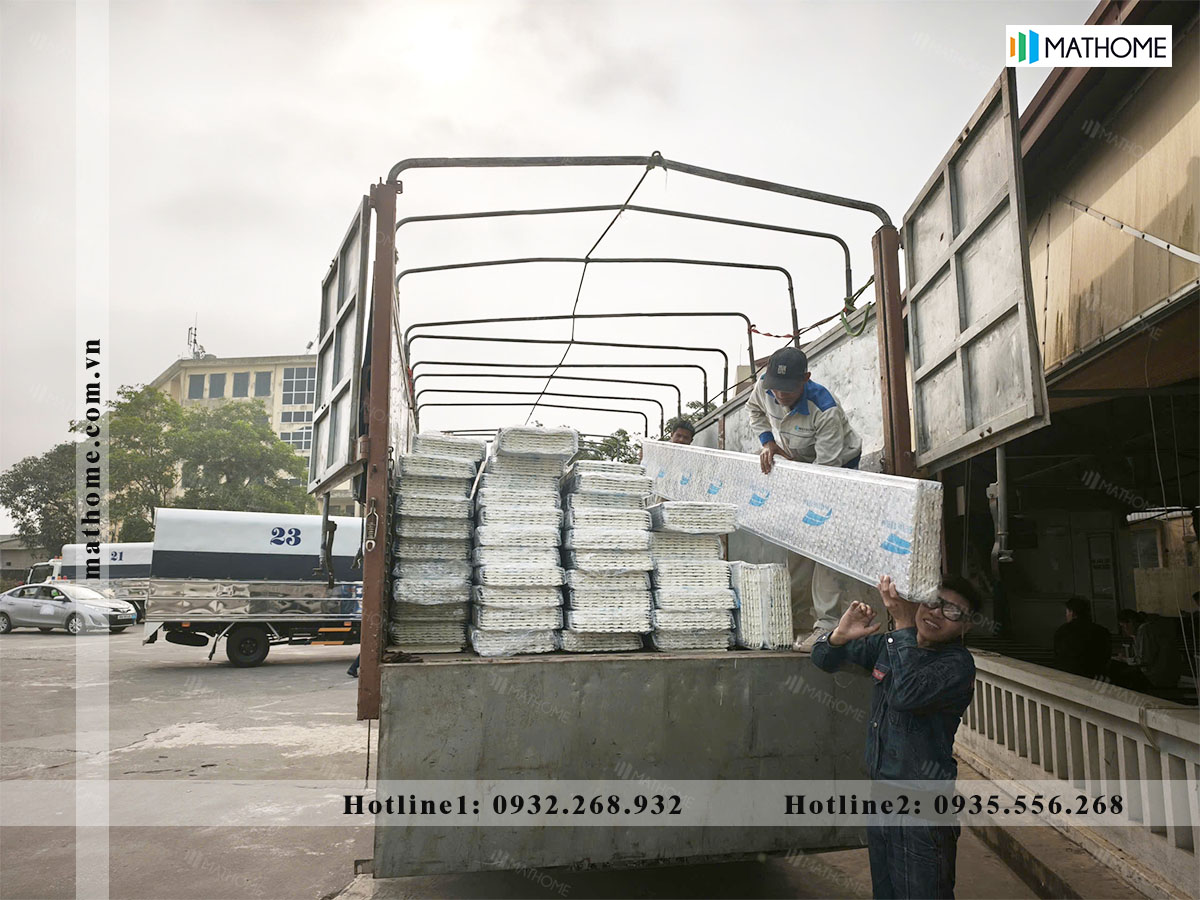 tran-ton-xop-mau-trang