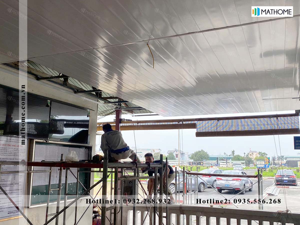 trần tôn xốp màu trắng